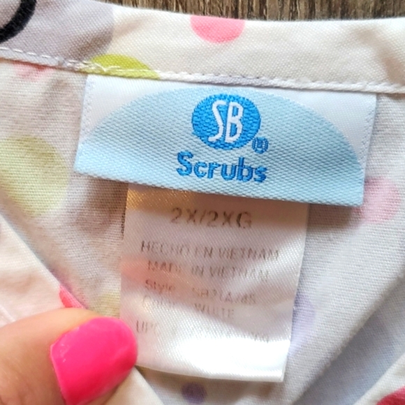 Poka dot scrub top - Picture 3 of 4